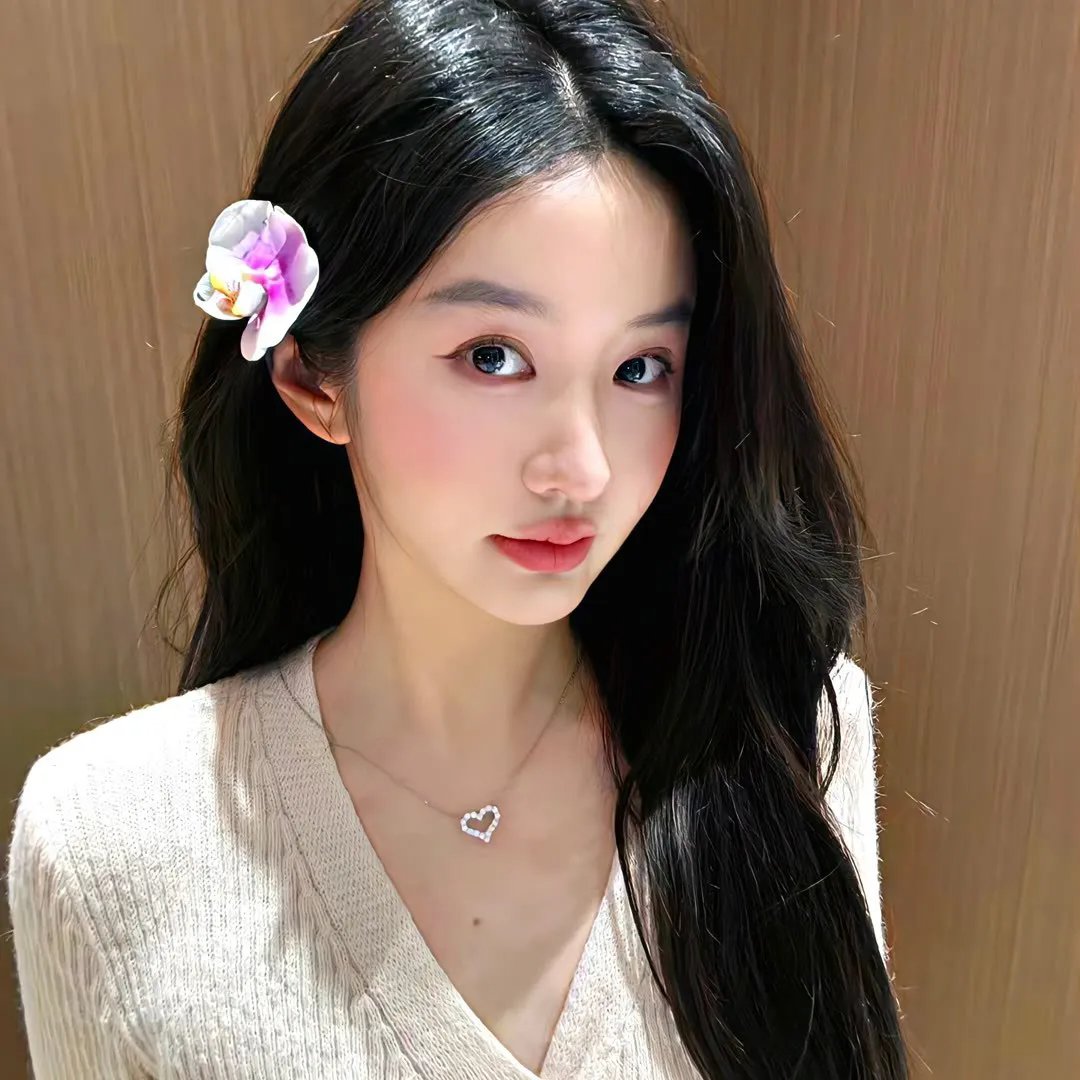 左撇子女人